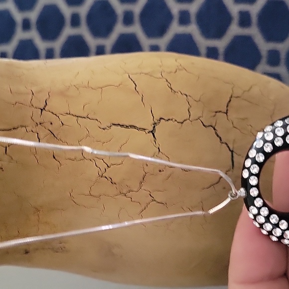 Swarovski crystal pendant - Picture 3 of 3